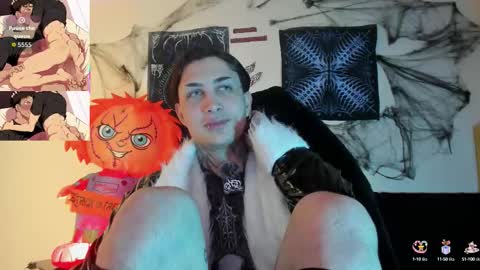 david guzman i model independenthelp me with a thumbs up online show from October 12, 2025, 3:38 am