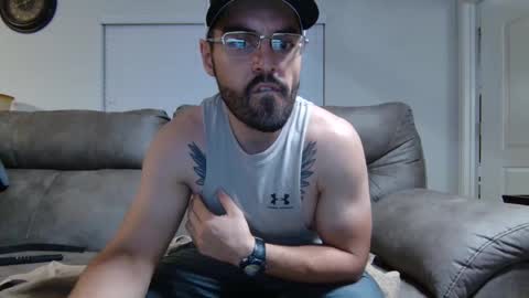 Snapshot of vampz888 chatting on April 15, 2026, 4:19 am HUNG LATINO 888 bigcock fit athletic latino online show from April 15, 2026, 4:19 am