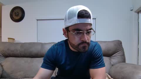 Snapshot of vampz888 chatting on April 20, 2026, 2:58 am HUNG LATINO 888 bigcock fit athletic latino online show from April 20, 2026, 2:58 am