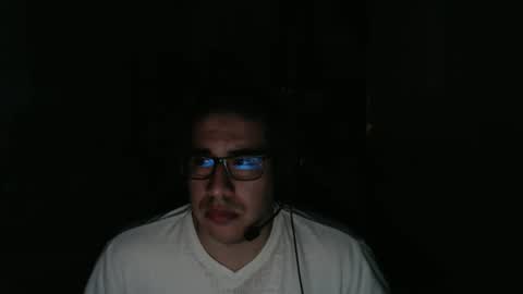 Snapshot of vancoserx111 chatting on May 19, 2026, 3:24 am vancoserx111 online show from May 19, 2026, 3:24 am