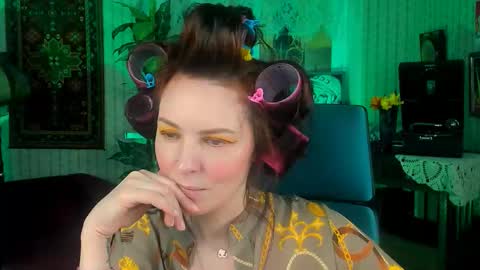 Vanda online show from October 9, 2025, 11:08 am