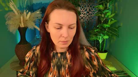 Vanda online show from November 23, 2025, 5:18 am