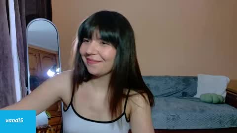 Snapshot of vandifive chatting on March 5, 2026, 10:06 pm Vandi online show from March 5, 2026, 10:06 pm