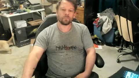 vandonh online show from June 21, 2026, 4:37 am