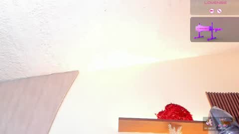 Snapshot of vane_lips chatting on June 25, 2026, 5:12 am V A N E online show from June 25, 2026, 5:12 am