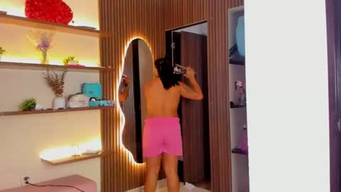 Snapshot of vane_lips chatting on July 27, 2026, 7:21 pm V A N E online show from July 27, 2026, 7:21 pm