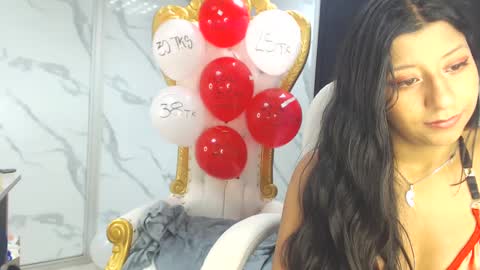 Snapshot of vanelin18 chatting on February 14, 2025, 7:59 am Vane online show from February 14, 2025, 7:59 am