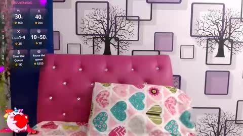 Snapshot of vanesa_19_ chatting on September 9, 2025, 12:26 pm VANESA online show from September 9, 2025, 12:26 pm