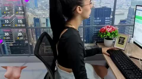 Snapshot of vanesa_19_ chatting on September 16, 2025, 1:12 pm VANESA online show from September 16, 2025, 1:12 pm