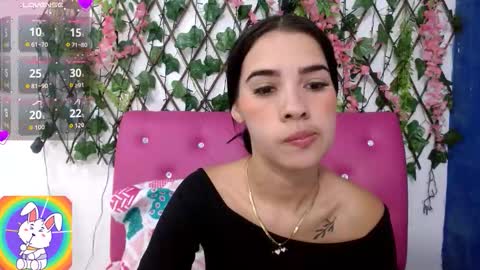Snapshot of vanesa_19_ chatting on September 19, 2025, 12:39 pm VANESA online show from September 19, 2025, 12:39 pm