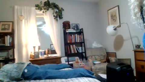 Snapshot of vanessa3211 chatting on July 13, 2026, 8:06 am greeneyebandit online show from July 13, 2026, 8:06 am