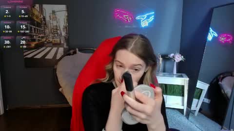 Vanessa online show from April 28, 2026, 12:32 pm