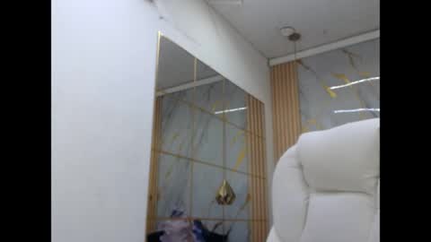 vanessa online show from April 27, 2026, 1:31 pm