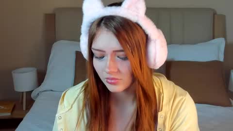 Snapshot of vanessa_foxyy chatting on June 2, 2026, 8:11 pm vanessa_foxyy online show from June 2, 2026, 8:11 pm