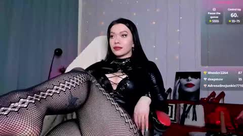 Snapshot of vanessa_ives chatting on February 24, 2025, 12:16 pm Vanessa online show from February 24, 2025, 12:16 pm