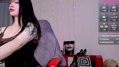 Snapshot of vanessa_ives chatting on March 9, 2025, 9:13 am Vanessa online show from March 9, 2025, 9:13 am