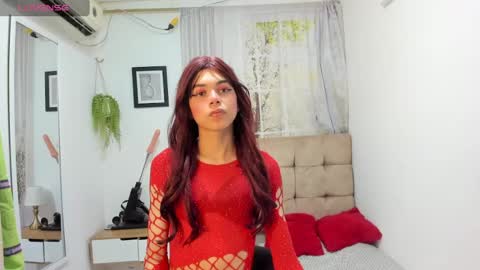 vanessa_jenner online show from March 4, 2026, 2:39 am