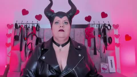 Snapshot of vanessa_moka chatting on February 15, 2025, 12:11 pm Vanessa online show from February 15, 2025, 12:11 pm