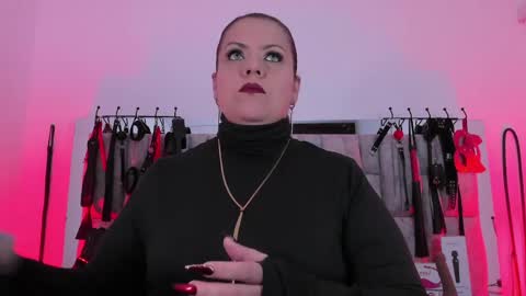 Snapshot of vanessa_moka chatting on May 22, 2026, 12:11 pm Vanessa online show from May 22, 2026, 12:11 pm