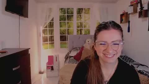 Snapshot of vanessa_udream chatting on May 30, 2026, 8:17 pm Vanessa online show from May 30, 2026, 8:17 pm