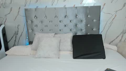 vanessaa_squirt online show from July 11, 2026, 4:48 am