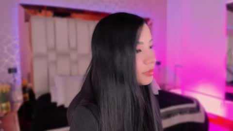 Snapshot of vanessaduval chatting on October 19, 2025, 10:43 pm vanessaduval online show from October 19, 2025, 10:43 pm