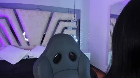 Snapshot of vanessaduval chatting on November 24, 2025, 4:12 am vanessaduval online show from November 24, 2025, 4:12 am