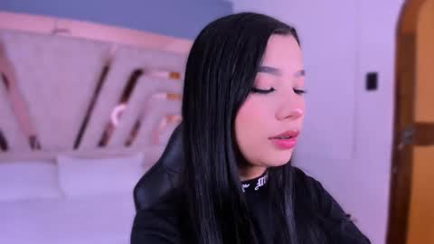 Snapshot of vanessaduval chatting on December 15, 2025, 3:11 am vanessaduval online show from December 15, 2025, 3:11 am