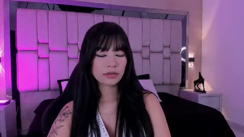 vanessaduval online show from March 4, 2026, 8:59 pm