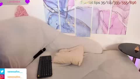 V online show from March 2, 2025, 12:54 pm