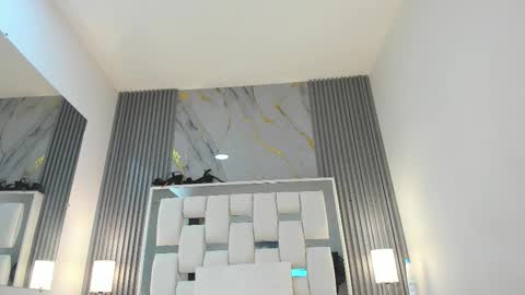 Vanessa Hard online show from October 21, 2025, 7:58 pm