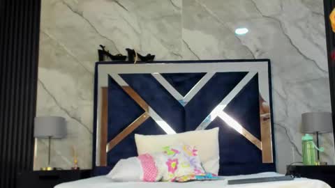 Vanessa Hard online show from February 7, 2026, 7:50 pm