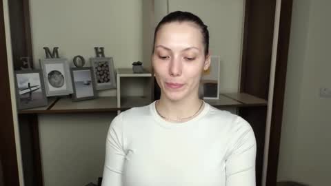 Vanessa online show from March 17, 2026, 6:00 pm