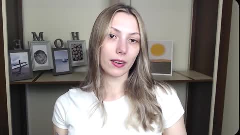 Snapshot of vanessakim_ chatting on March 18, 2026, 5:38 pm Vanessa online show from March 18, 2026, 5:38 pm