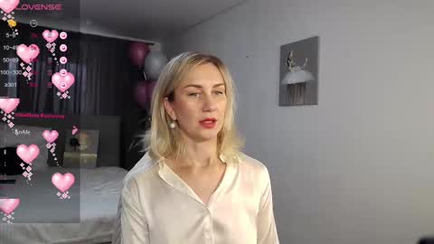 Snapshot of vanessakleiner chatting on March 5, 2025, 6:23 am Vanessa online show from March 5, 2025, 6:23 am