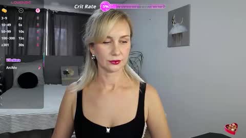 Snapshot of vanessakleiner chatting on September 17, 2025, 11:12 am Vanessa online show from September 17, 2025, 11:12 am