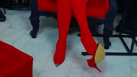 Miss Vanessa online show from February 19, 2025, 4:44 pm