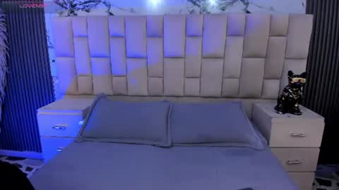 vanessascott_ online show from June 24, 2026, 6:45 am