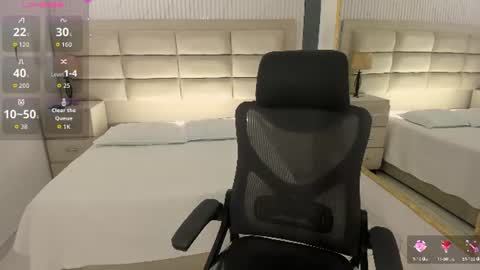 vanessascott_ online show from August 1, 2026, 6:45 am
