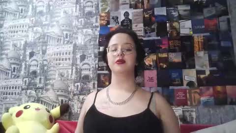 Snapshot of vanessashadow chatting on October 27, 2025, 4:33 pm vanessashadow online show from October 27, 2025, 4:33 pm