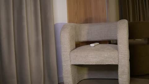 Snapshot of vanessasimon chatting on June 20, 2026, 5:43 am Vanessa Simon online show from June 20, 2026, 5:43 am