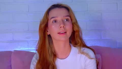 Snapshot of vanessavienne chatting on March 6, 2026, 4:03 pm VanessaVienne online show from March 6, 2026, 4:03 pm