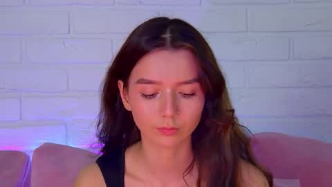 Snapshot of vanessavienne chatting on March 13, 2026, 4:24 pm VanessaVienne online show from March 13, 2026, 4:24 pm