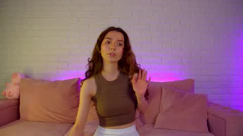 VanessaVienne online show from April 26, 2026, 4:26 pm