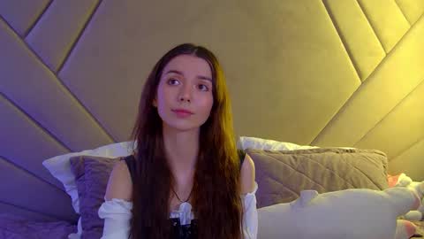 VanessaVienne online show from April 27, 2026, 4:38 pm