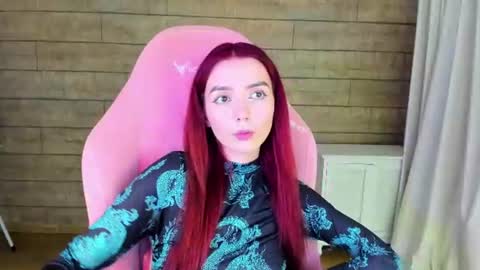 Snapshot of vanessavienne chatting on June 20, 2026, 4:54 pm VanessaVienne online show from June 20, 2026, 4:54 pm