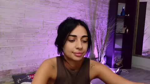 Vanessa online show from June 9, 2026, 4:29 pm