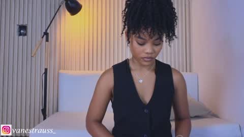 Snapshot of vanestrauss chatting on June 4, 2026, 6:47 pm New account follow me online show from June 4, 2026, 6:47 pm
