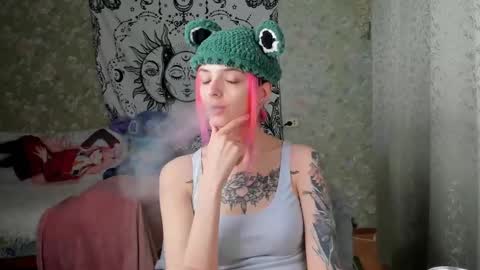 Snapshot of vanilla_arya chatting on March 4, 2025, 11:51 am Adelina online show from March 4, 2025, 11:51 am