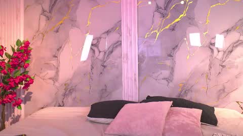 vanilla_hot_ online show from November 23, 2025, 7:35 pm